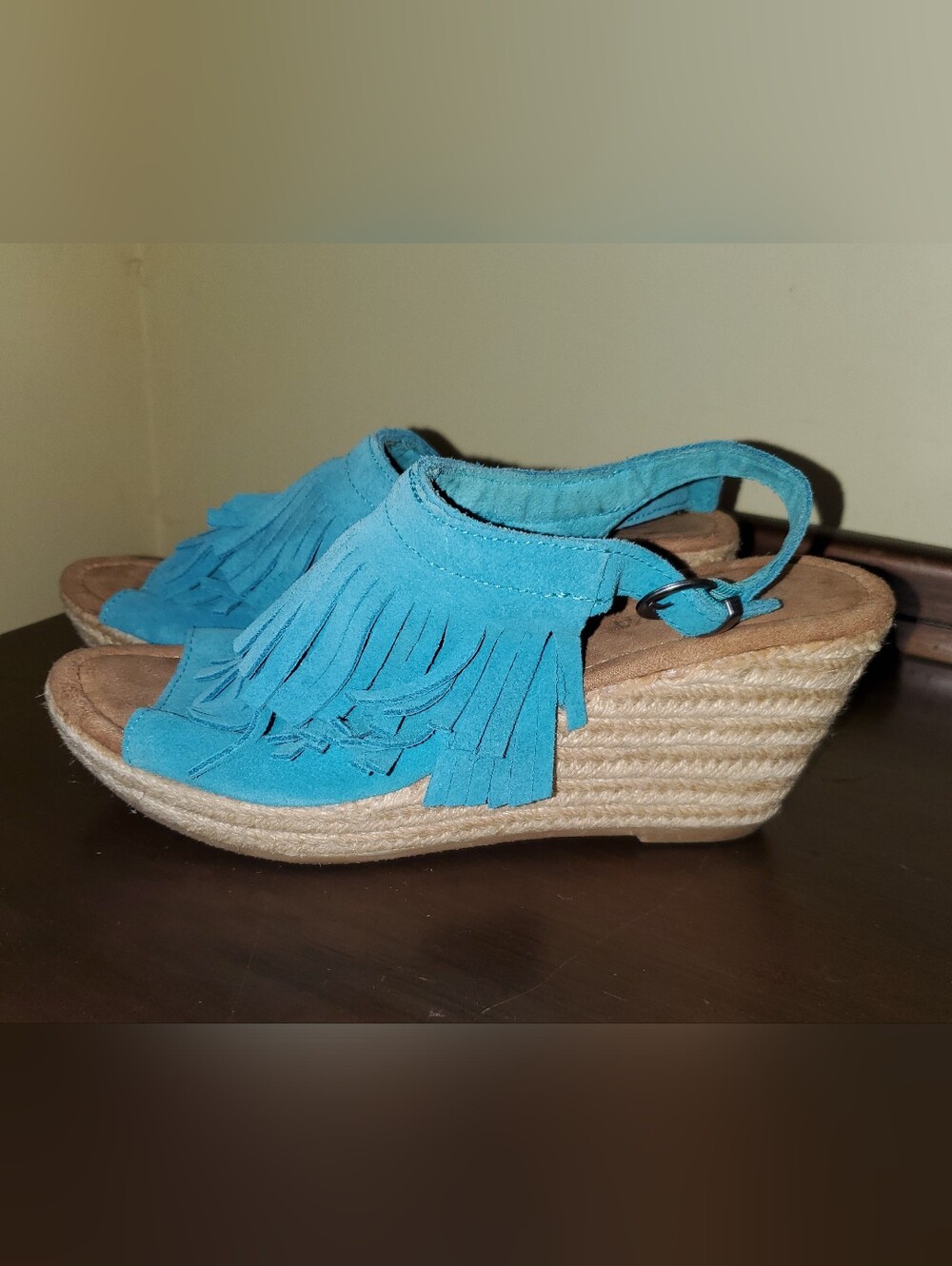 Minnetonka Ashley Fringe Turquoise Suede Wedge Shoe Sz 9 Ankle Strap
